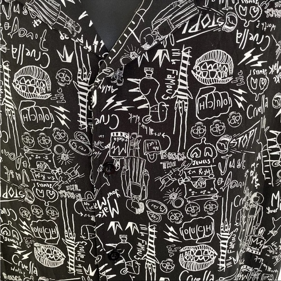 Disney Our Universe Button Up Shirt Sz L Cruella Icon NWOT Rayon Mens - Picture 3 of 8